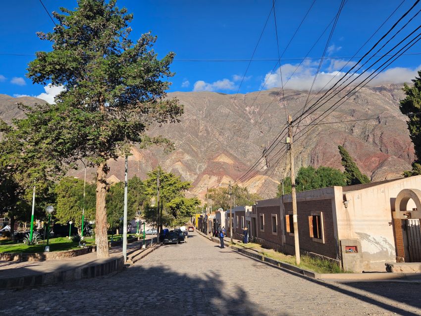 alrededores de Tilcara: paleta del pintor caminando por Maimará